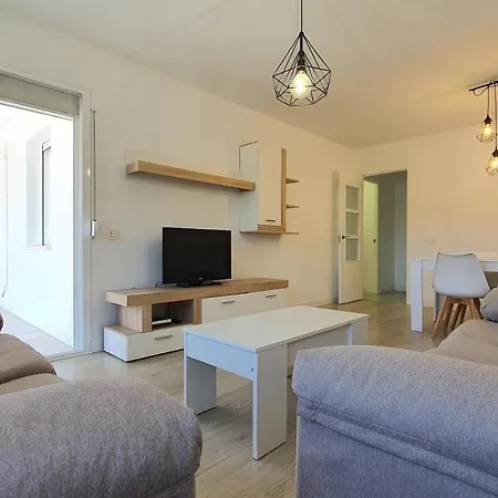 Apartment Deluxe *